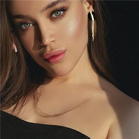 Gold Tassel Dangle Earrings | Vintage Retro Black Disc Statement Jewelry - Picture 4 of 7